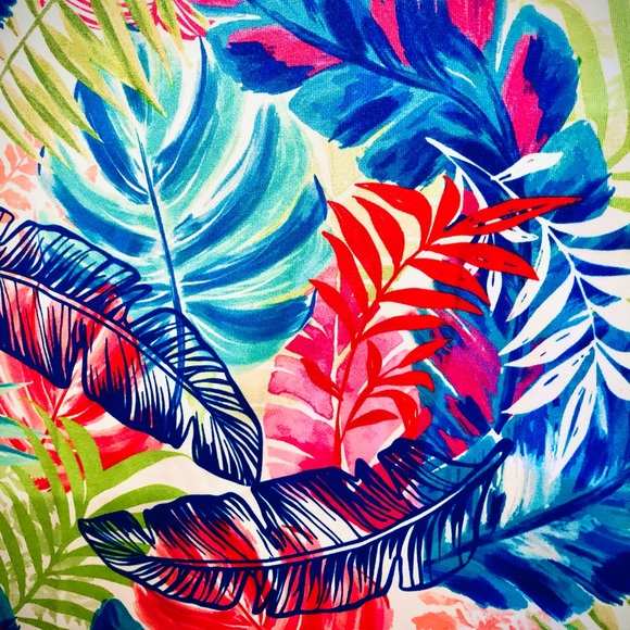 Sunny Leigh NWT POLY long sleeved top! Light. - Picture 2 of 6